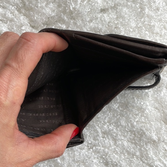 Burberry wallet. - Picture 5 of 9